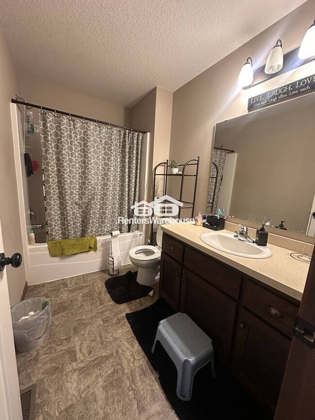 Photo - Your Spacious Andover Retreat