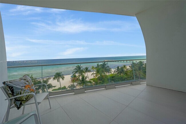 Photo - 16901 Collins Ave Unidad # 602 Rental