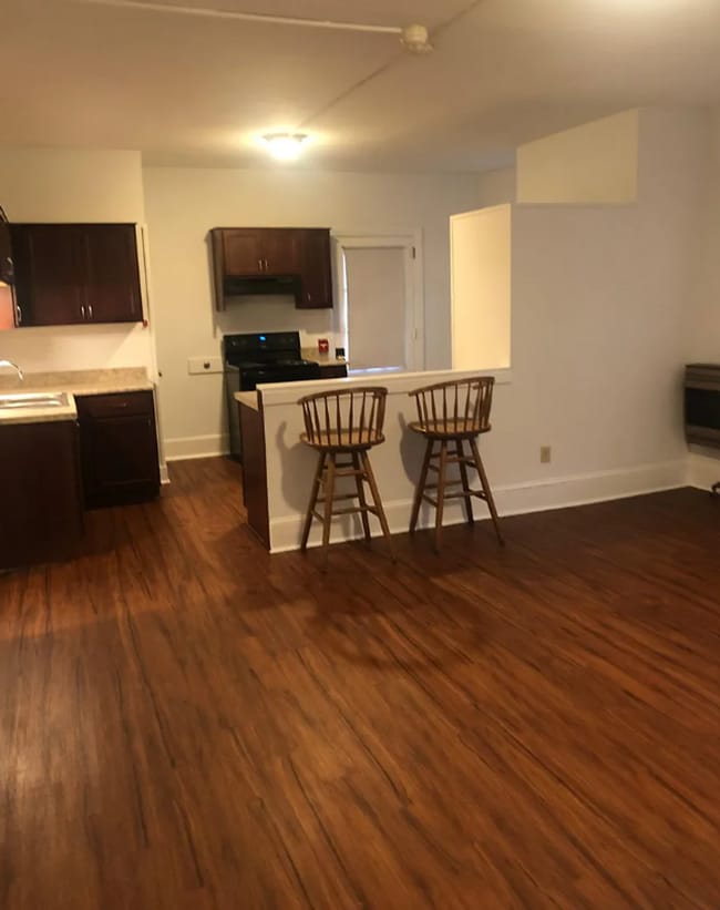Photo - 171 W Louther St Unit Apt 1