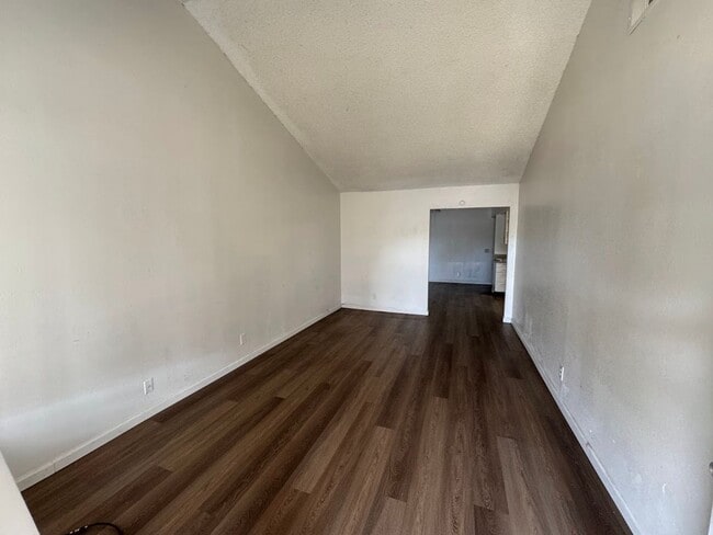7337 Sakura Ct