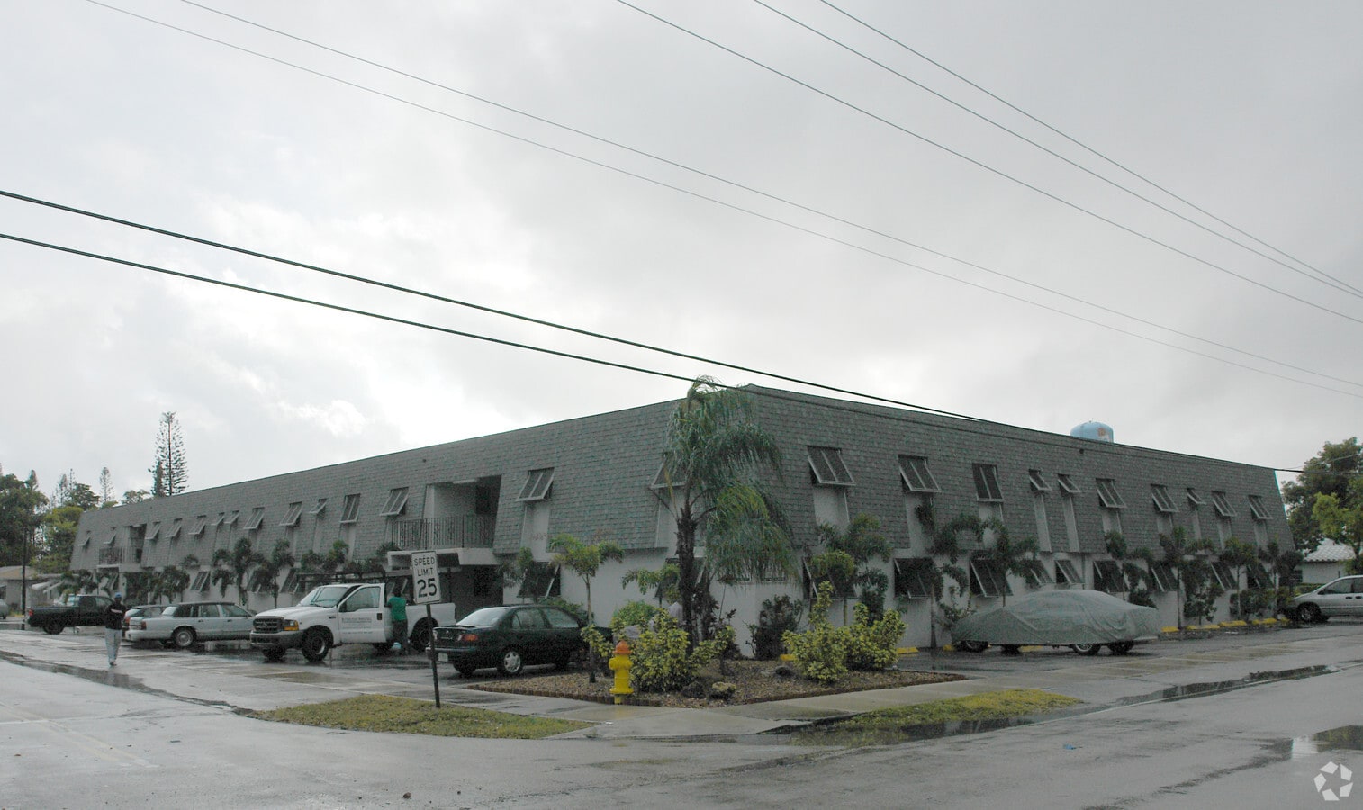 Hallandale Garden Apartments - Hallandale Garden Apartments