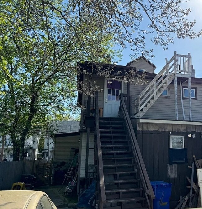 Photo - 324 S 3rd St Unidad 2