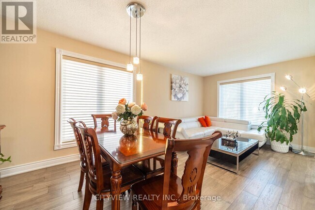 Photo - 2330 Grand Oak Trail