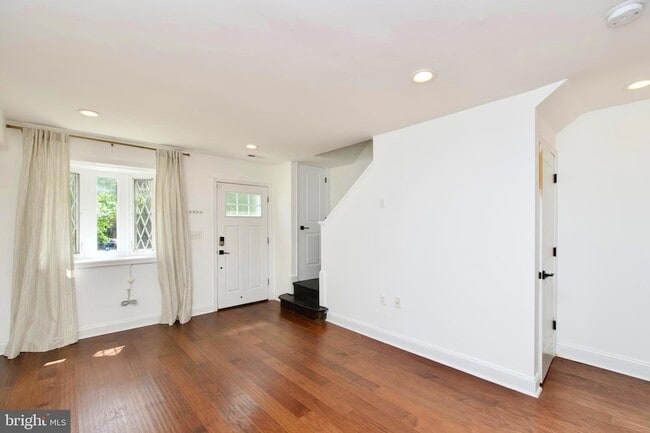 Photo - 4356 D St SE