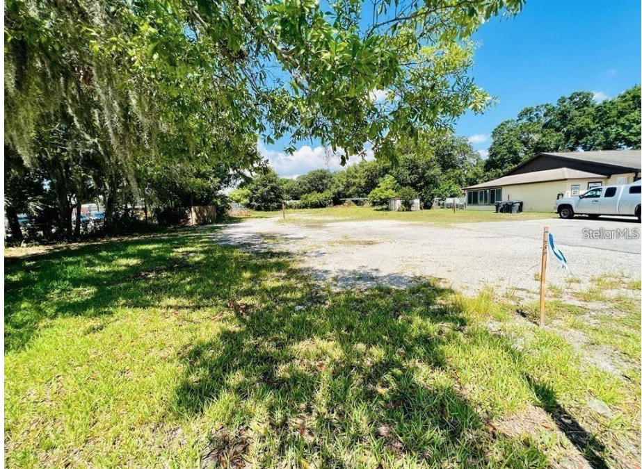 Photo - 991 Berkley Rd