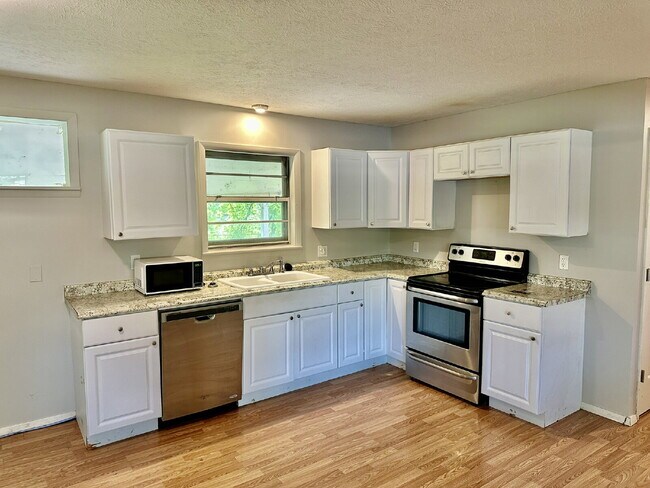 Photo - 1915 S 10th St