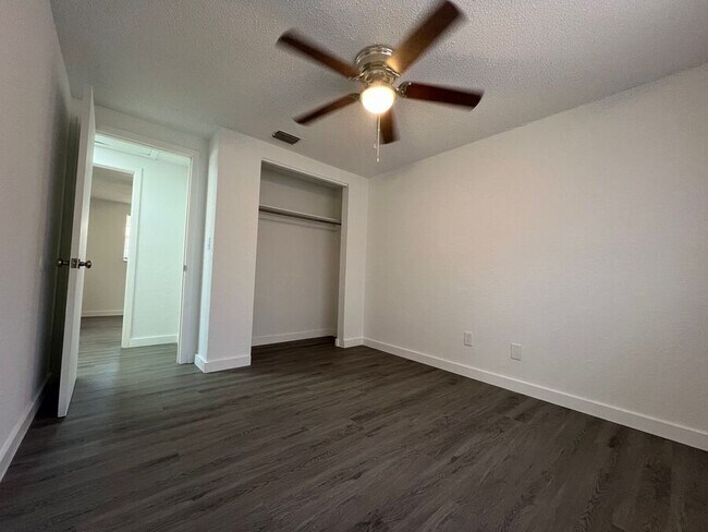 Photo - 9321 Goldenrod Rd Unit A