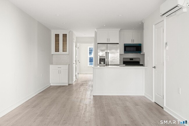 Photo - 29 Village Rd Unidad 3