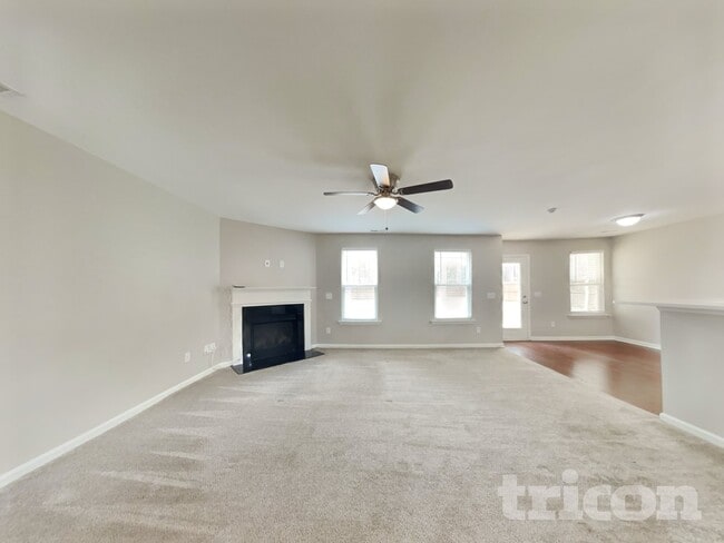 Photo - 31 Burr Oak Cir