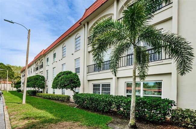 Photo - 2700 Bayshore Blvd Unidad 3208