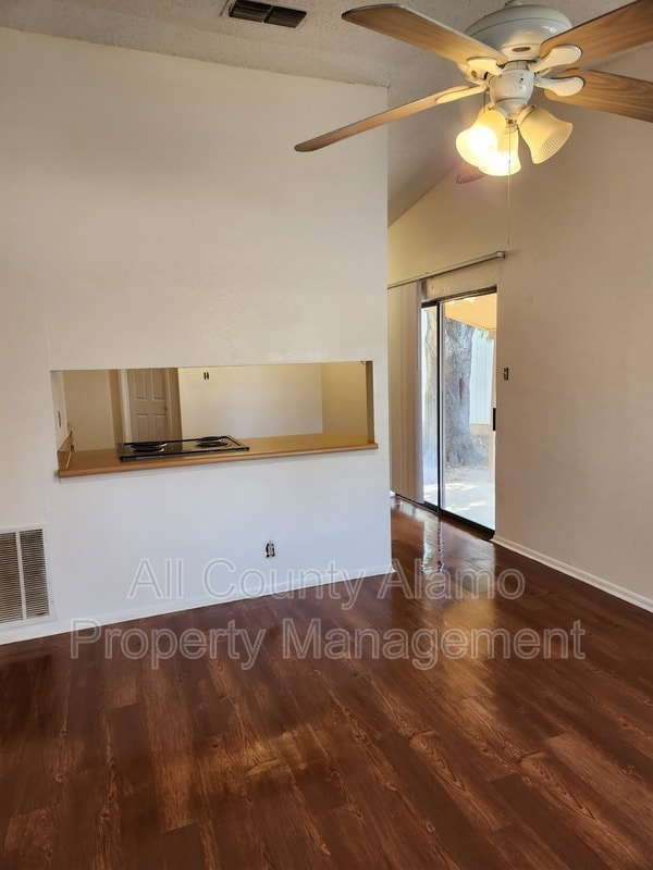 Photo - 6234 Valley Castle