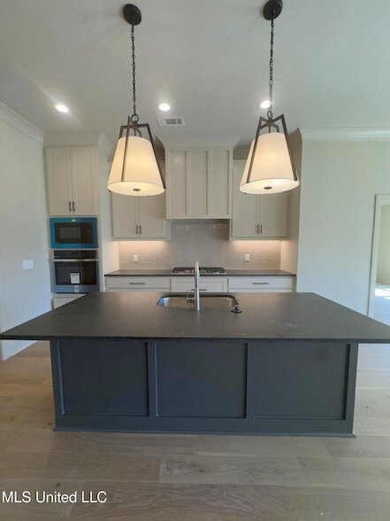 Photo - 107 Southern Oak Wy