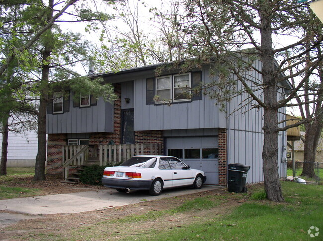 Building Photo - 2201 Melholland Rd Rental