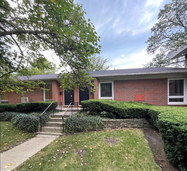 Building Photo - 1160 Osterman Ave Rental