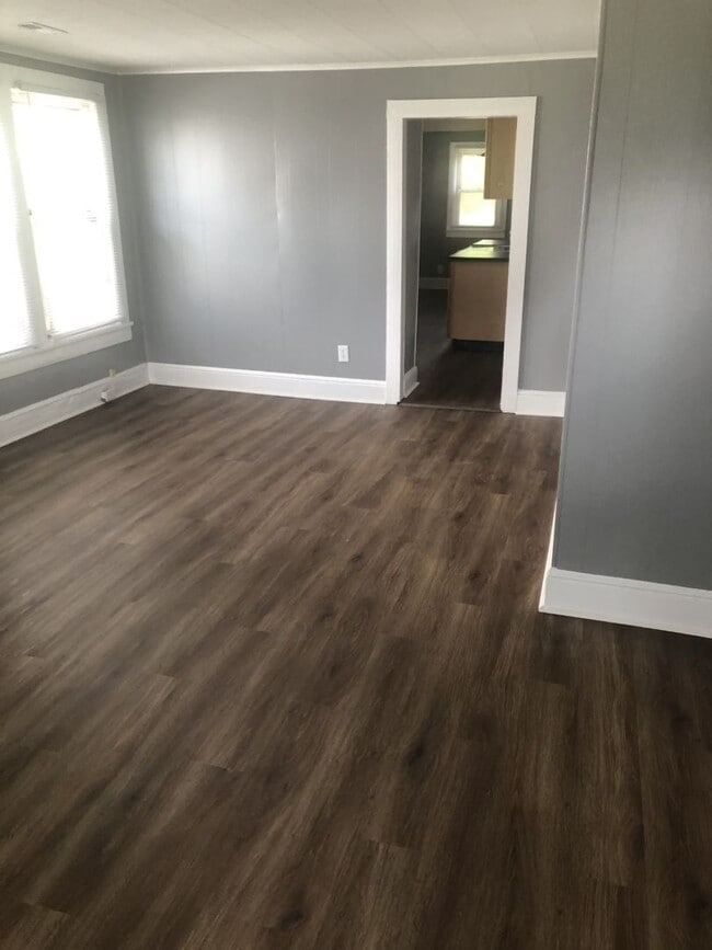 Photo - 3 Bedroom 1 Bath Home  Kingsport, TN