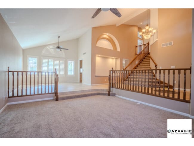 Photo - Elegant 4/3 Phoenix House with Pool!