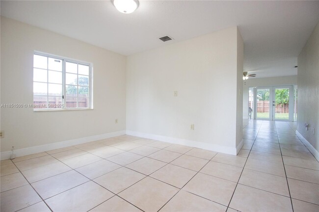 Photo - 15650 NW 39th Ct