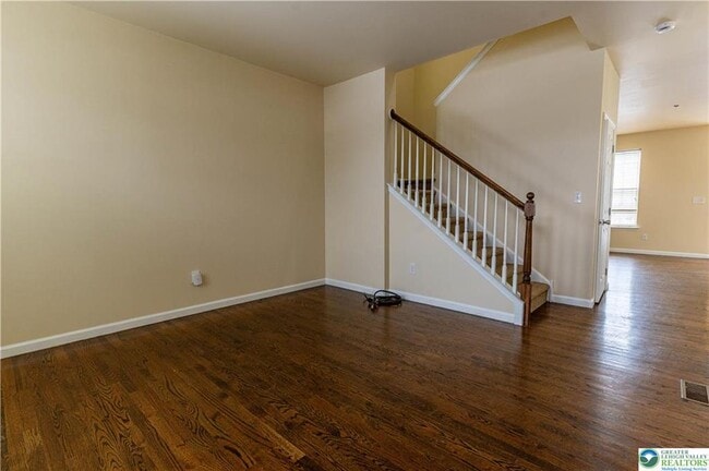 Photo - 241 Snapdragon Way