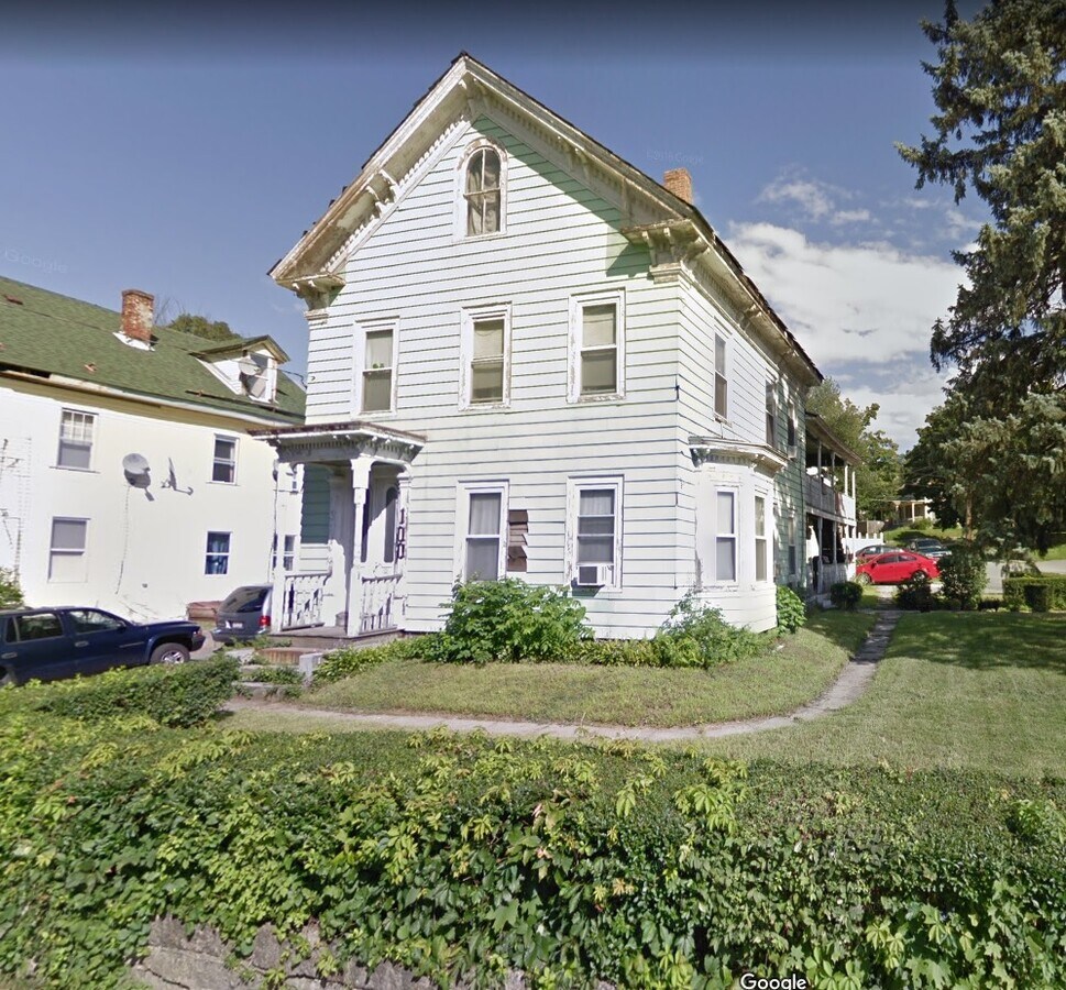 Photo - 10 Baker Ave