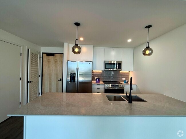 Building Photo - 160 NW 28th St Unit B1 Rental