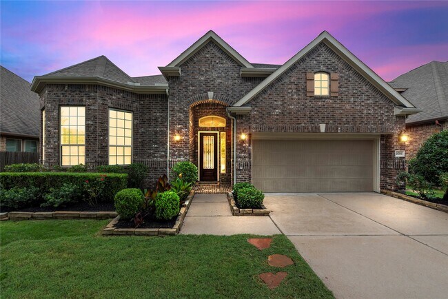 Building Photo - 28706 Hemlock Red Ct