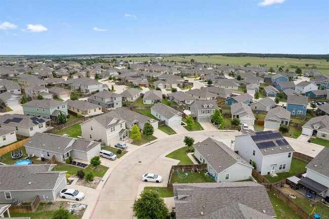 Photo - 791 Circle Wy
