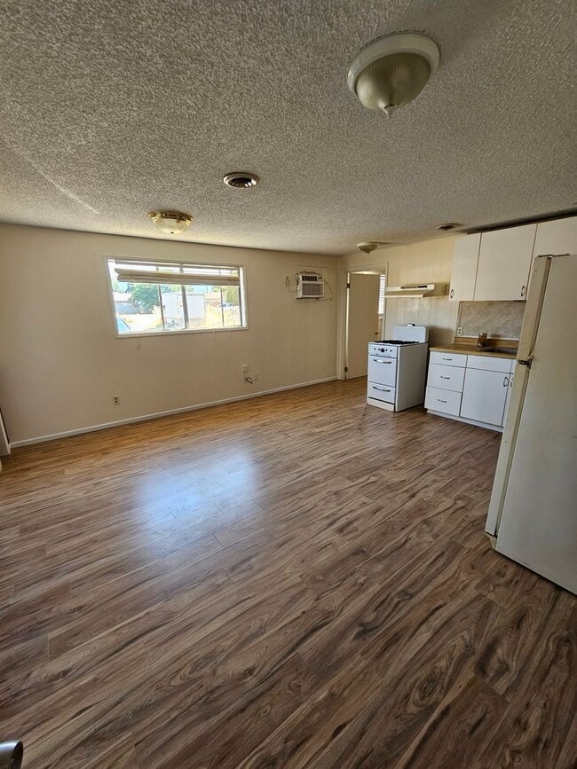 Photo - 2508002 Unit 2