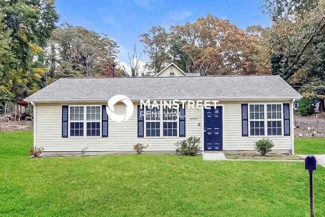 Building Photo - 3 Bedroom Pet-Friendly Home in GASTONIA, NC with Main Street Renewal