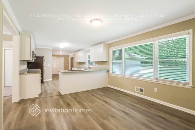 Photo - 1470 W Austin Rd