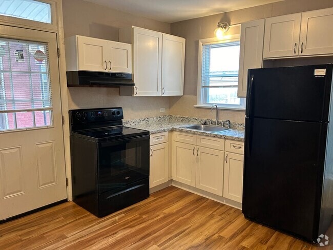 Building Photo - 706 N Lime St Unit 1 Rental