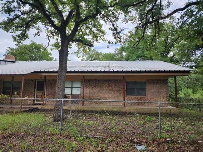 Photo - 19219 Hogeye Rd