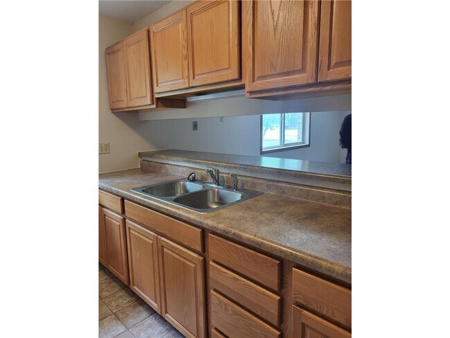 Photo - 1318 Black Oak Ave Unit #107