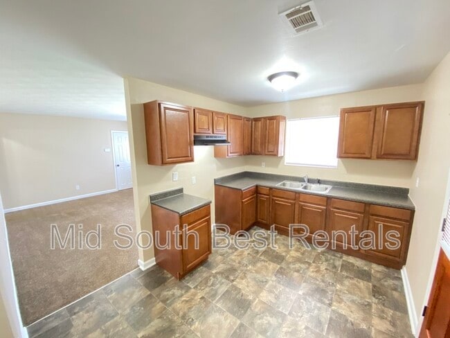 Photo - 2151 Willow Wood Ave