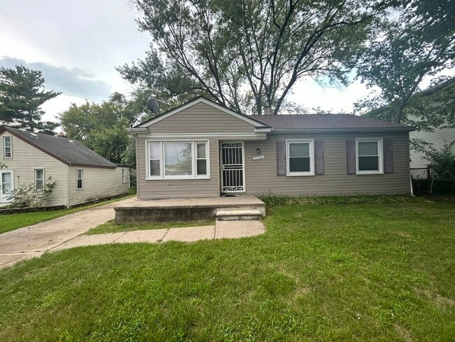 Building Photo - 15755 Woodbine Ave Rental