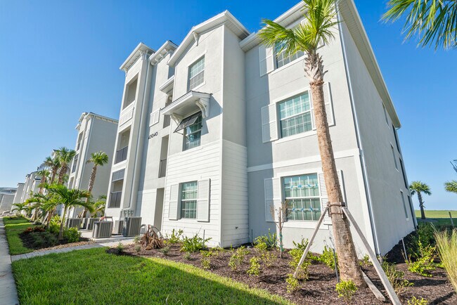 Building Photo - 43977 Boardwalk Loop Unit 2338