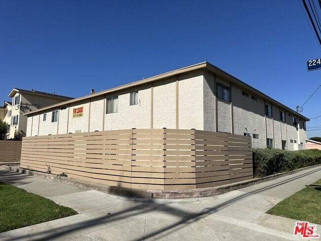 Building Photo - 1603 W 224th St Unit 19 Rental