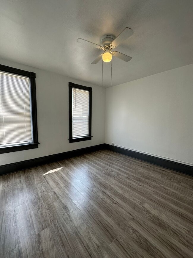 Photo - 2265 S 16th St Unidad 2265 S 16th St 1