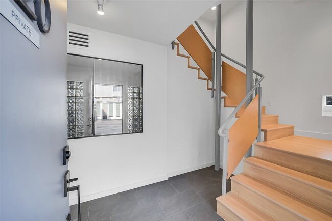 Photo - 320 Detering St