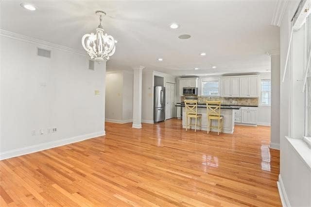 Photo - 940 French St