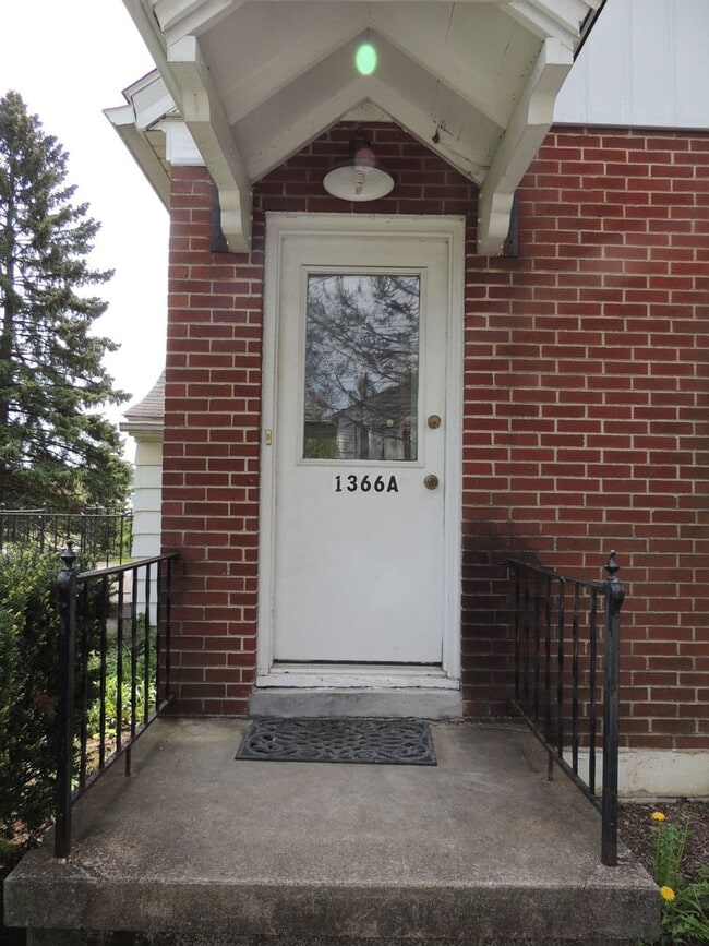1366NORTHATH - 1366NORTHATH Unit Apt A
