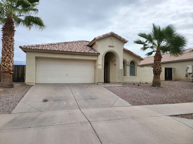 Building Photo - 3 Bedroom 2 Bathroom Vineyard Park Home