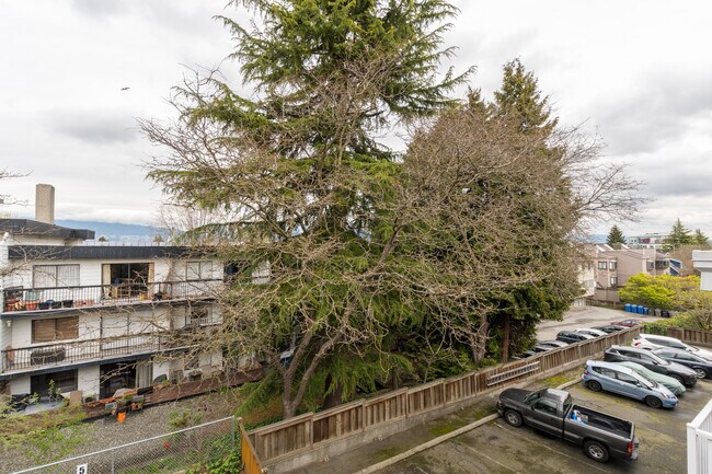 Photo - 1985 W 8th Ave Unit 203