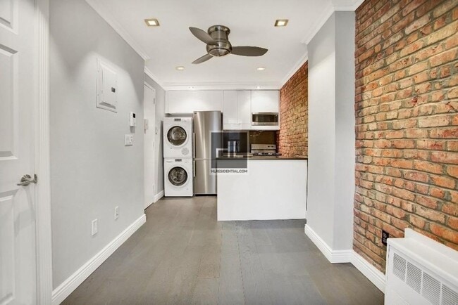 Photo - E 5TH ST. Unit 3B