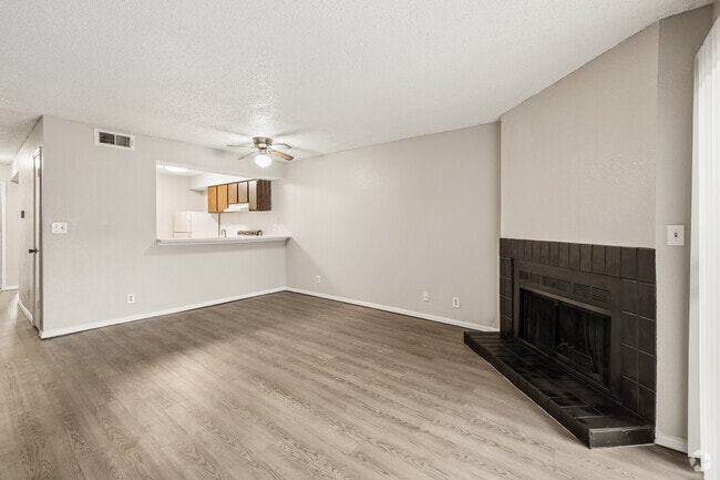 A3 1BR, 1BA - 750SF - Living and Dining Area