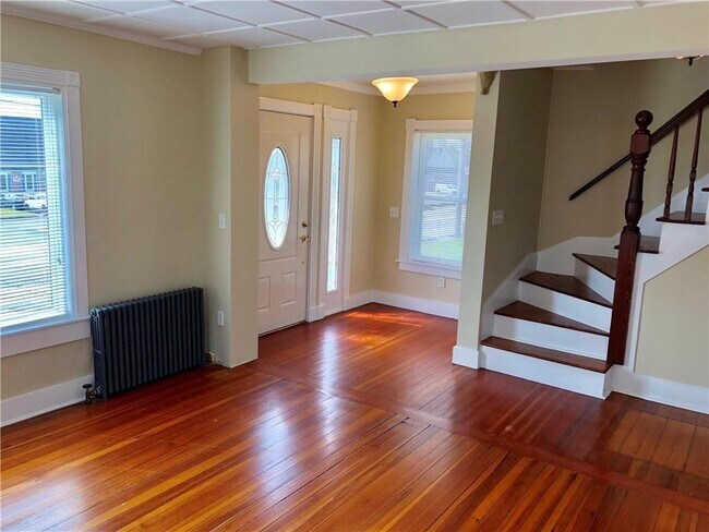 673 Aquidneck Ave