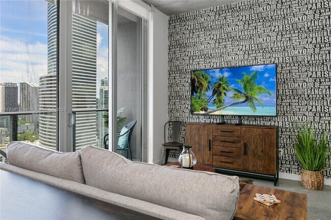 Photo - 151 SE 1st St Unidad 3103