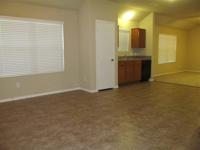 12215 Turchin Dr