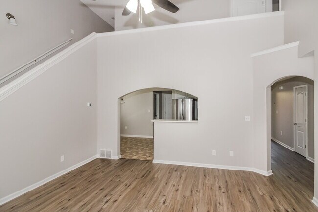 Photo - 1430 Marhill Cove