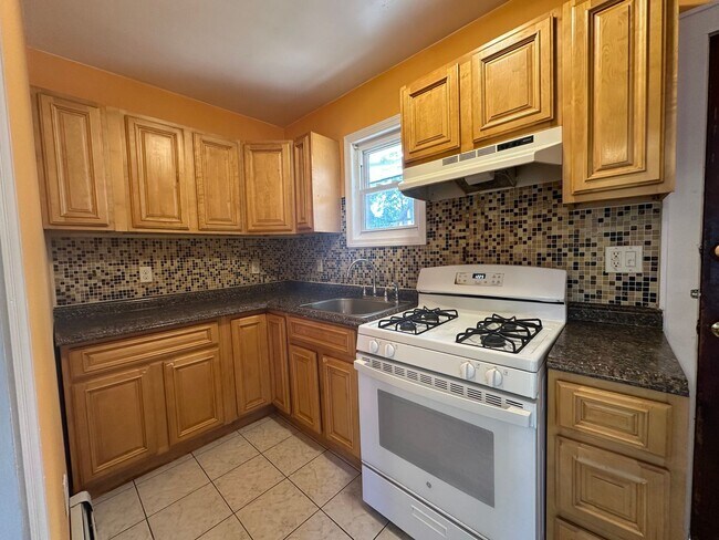 Photo - 135 Duer St Unit Apt 1