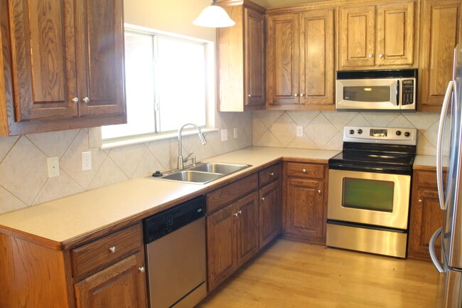 Photo - 191 Aster Dr